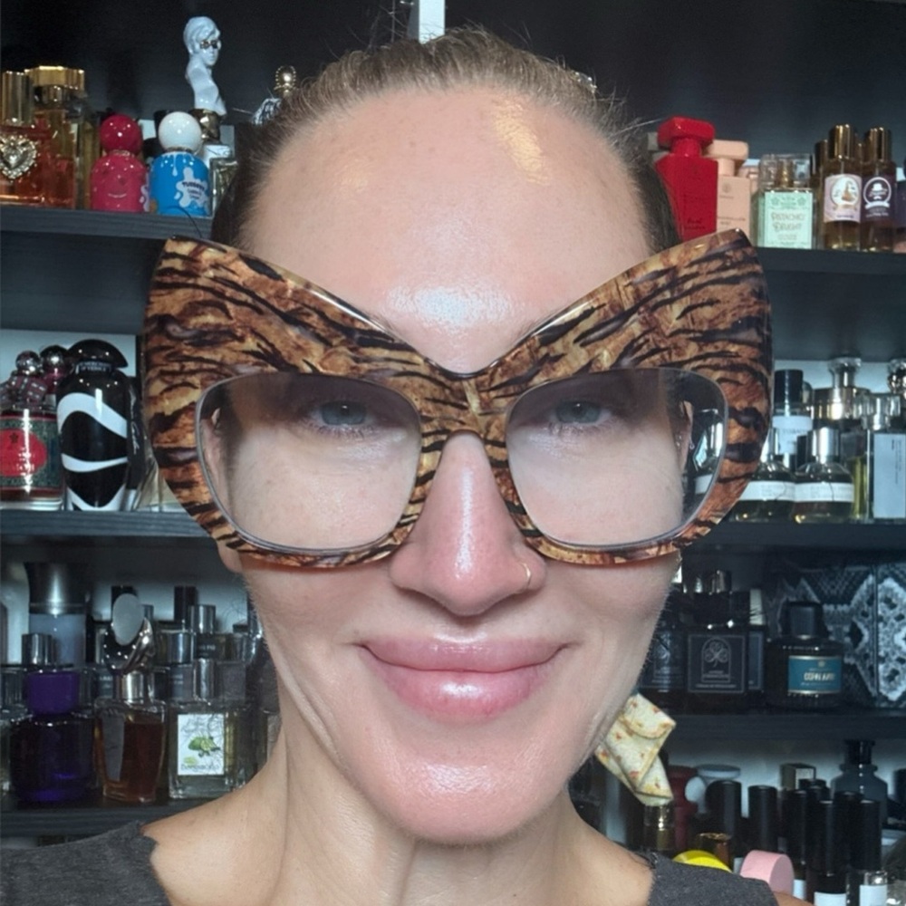 ANNA KARIN KARLSSON Mourning for Miss Blow sunglasses // eyeglasses GAGA